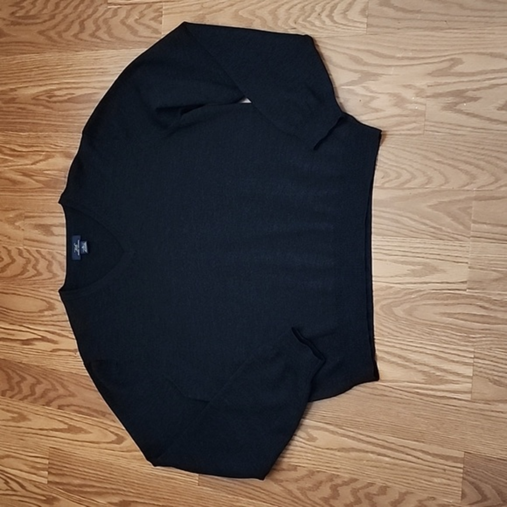 Blk 346 Brooks brothers sweater‎ med 88% mering wool 10 %nylon 2%spandex